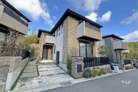 吹田市春日3丁目 一戸建て