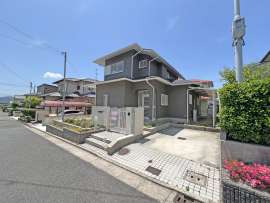 川西市美山台3丁目 一戸建て