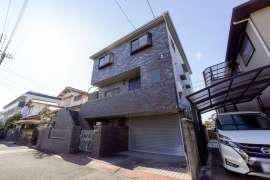 高槻市芝生町2丁目 一戸建て