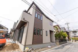 高槻市寿町3丁目 一戸建て