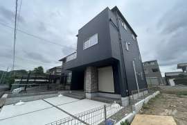 春日井市関田町2丁目 一戸建て
