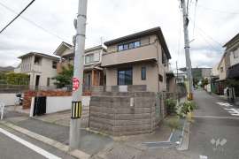 箕面市箕面3丁目 一戸建て