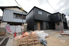 宝塚市高司3丁目 一戸建て
