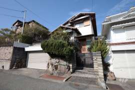 宝塚市逆瀬川2丁目 一戸建て