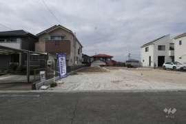 瀬戸市東長根町 一戸建て