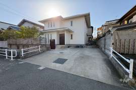 宝塚市光明町 一戸建て