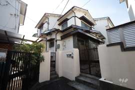 宝塚市逆瀬川2丁目 一戸建て