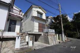 宝塚市花屋敷荘園2丁目 一戸建て