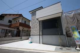 箕面市新稲4丁目 一戸建て