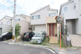 瀬戸市西山町2丁目 一戸建て
