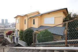 宝塚市御殿山2丁目 一戸建て