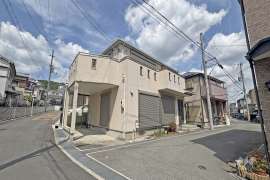 箕面市坊島5丁目 一戸建て