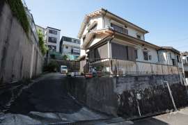 箕面市瀬川4丁目 一戸建て