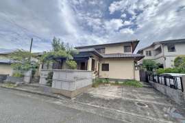 川辺郡猪名川町白金3丁目 一戸建て