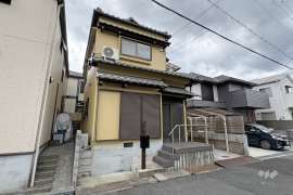高槻市桜ケ丘北町 一戸建て