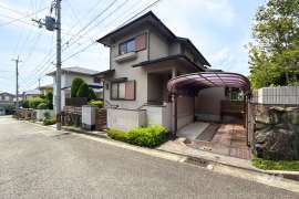 川辺郡猪名川町白金3丁目 一戸建て
