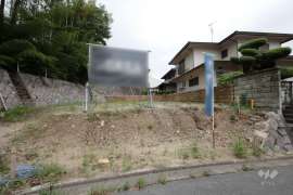 箕面市粟生間谷西2丁目 一戸建て
