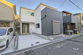 尼崎市東園田町3丁目 一戸建て
