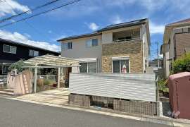川辺郡猪名川町若葉1丁目 一戸建て