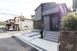 瀬戸市東権現町 一戸建て