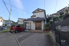 川西市鴬の森町 一戸建て