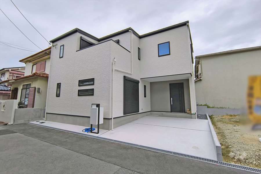 825045R11927.jpg?__date__=