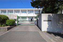 北小学校