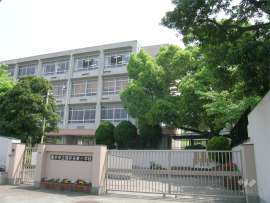 桜井谷東小学校