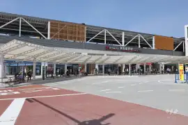 北大阪急行線「箕面萱野」駅