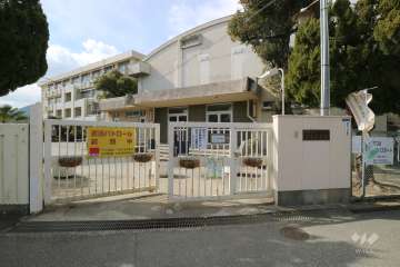 売布小学校