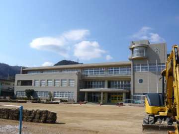 山手小学校