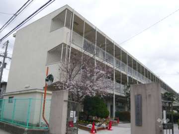 上甲子園小学校