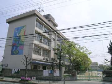小曽根小学校