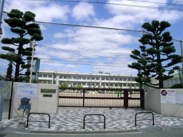 豊南小学校