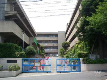 片山小学校