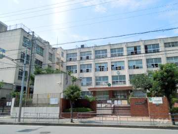 新東三国小学校