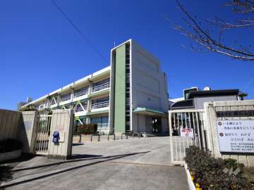 郡山小学校