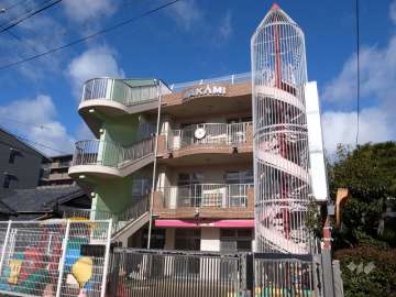 まかみこども園