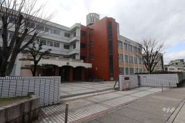 香流中学校