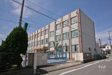 星崎小学校
