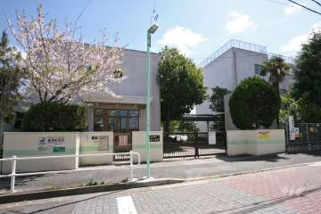 大生小学校