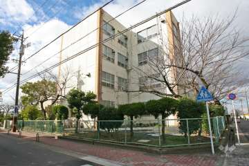 浦里小学校