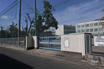 大手小学校