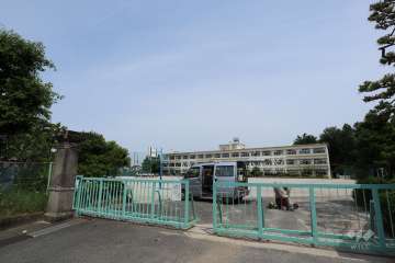 春日井小学校