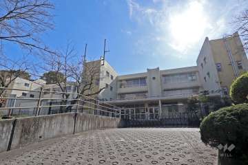 西尾小学校
