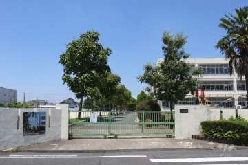 山王小学校