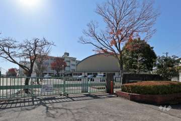 東高森台小学校