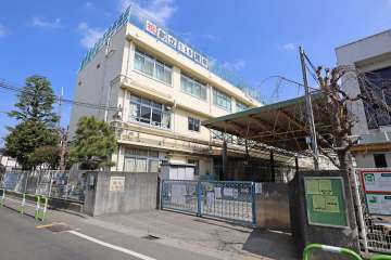 烏山小学校