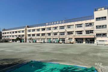 東玉川小学校