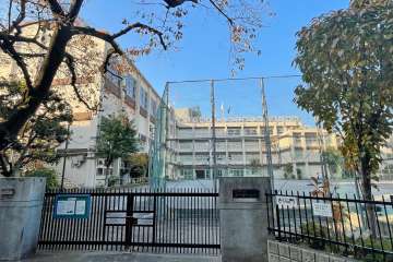 第六日暮里小学校